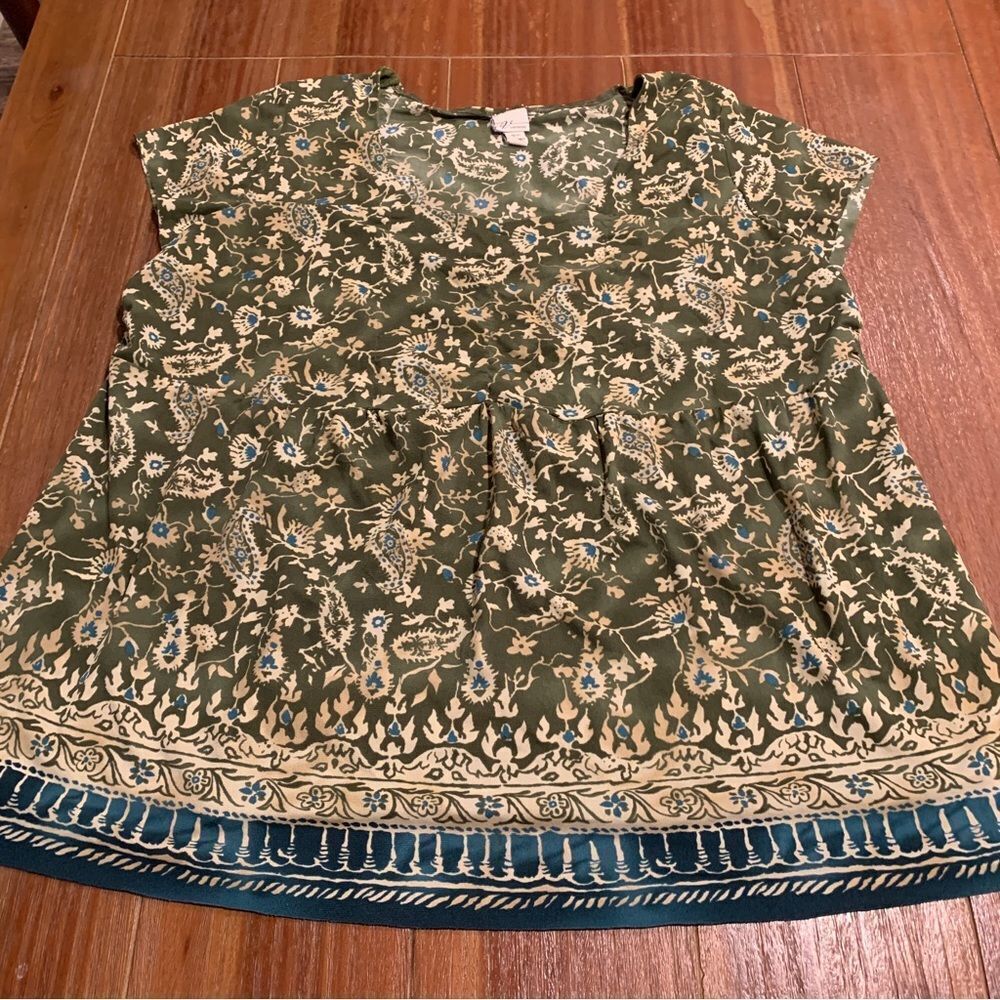 Venezia Women’s Plus Size Short Sleeve Floral Grecian Paisley Top 22/24